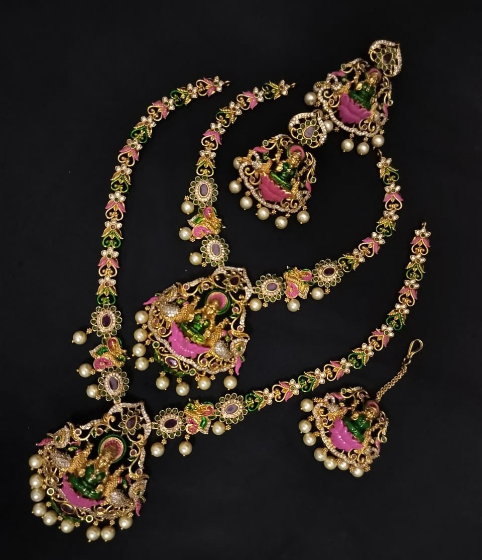 Temple Jewellery Set