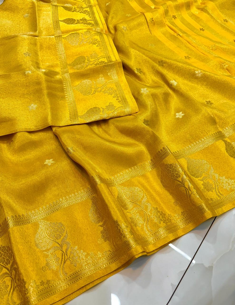 Exquisite Handcrafted Yellow Tissue Banarasi Saree with Gold Zari Work & Blouse Piece