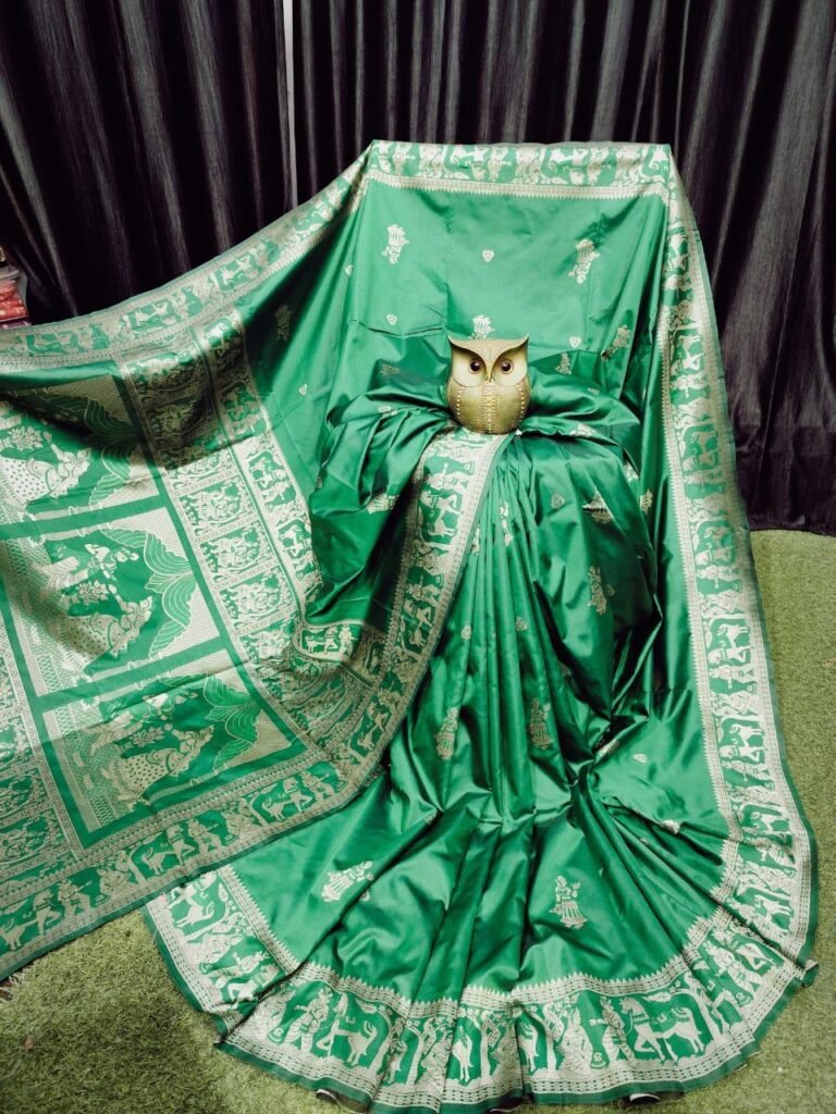 Handcrafted Bishnupuri Silk Saree with Golden Accents