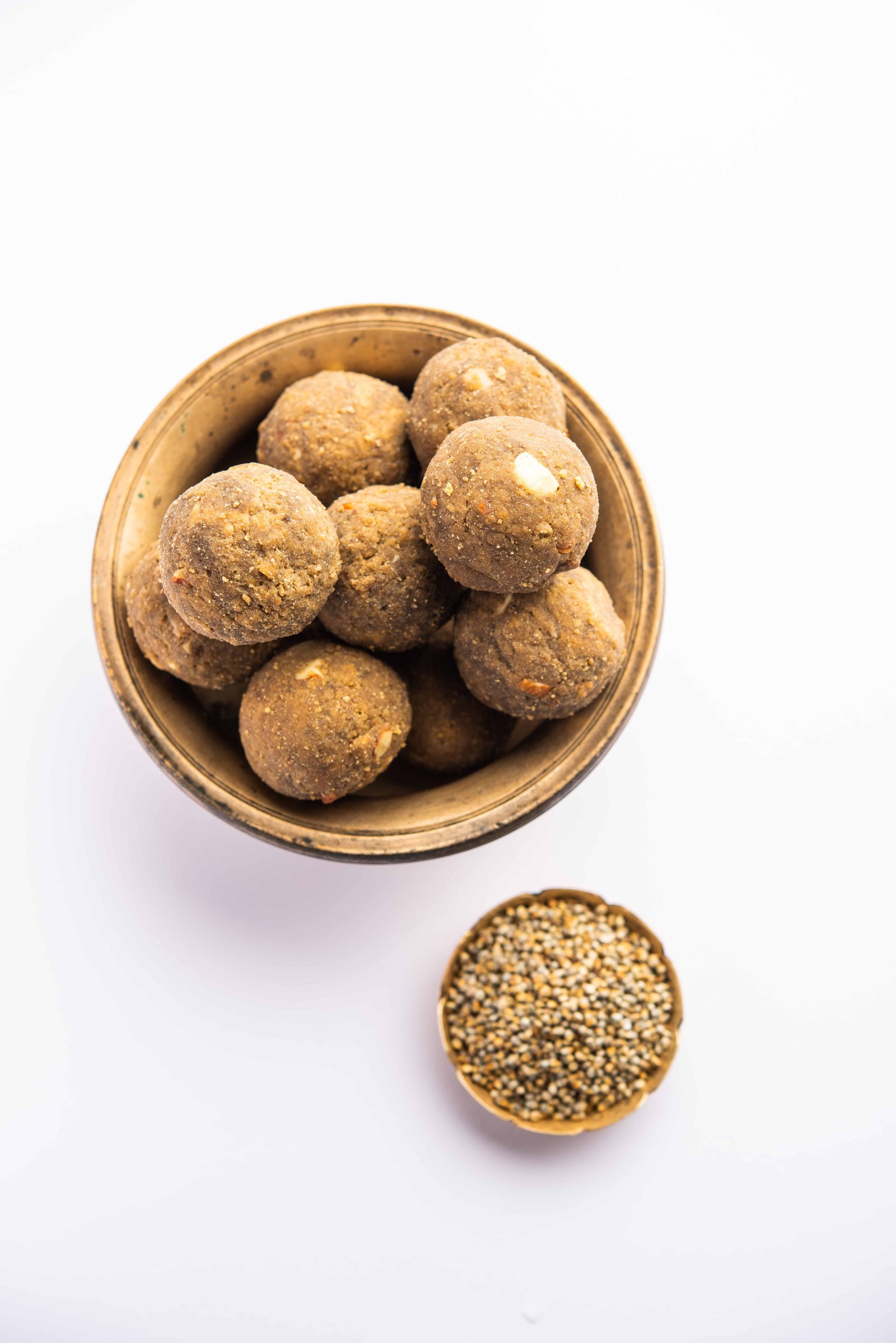 Minapa Sunnunda(Urad Dal Sweet Laddu)