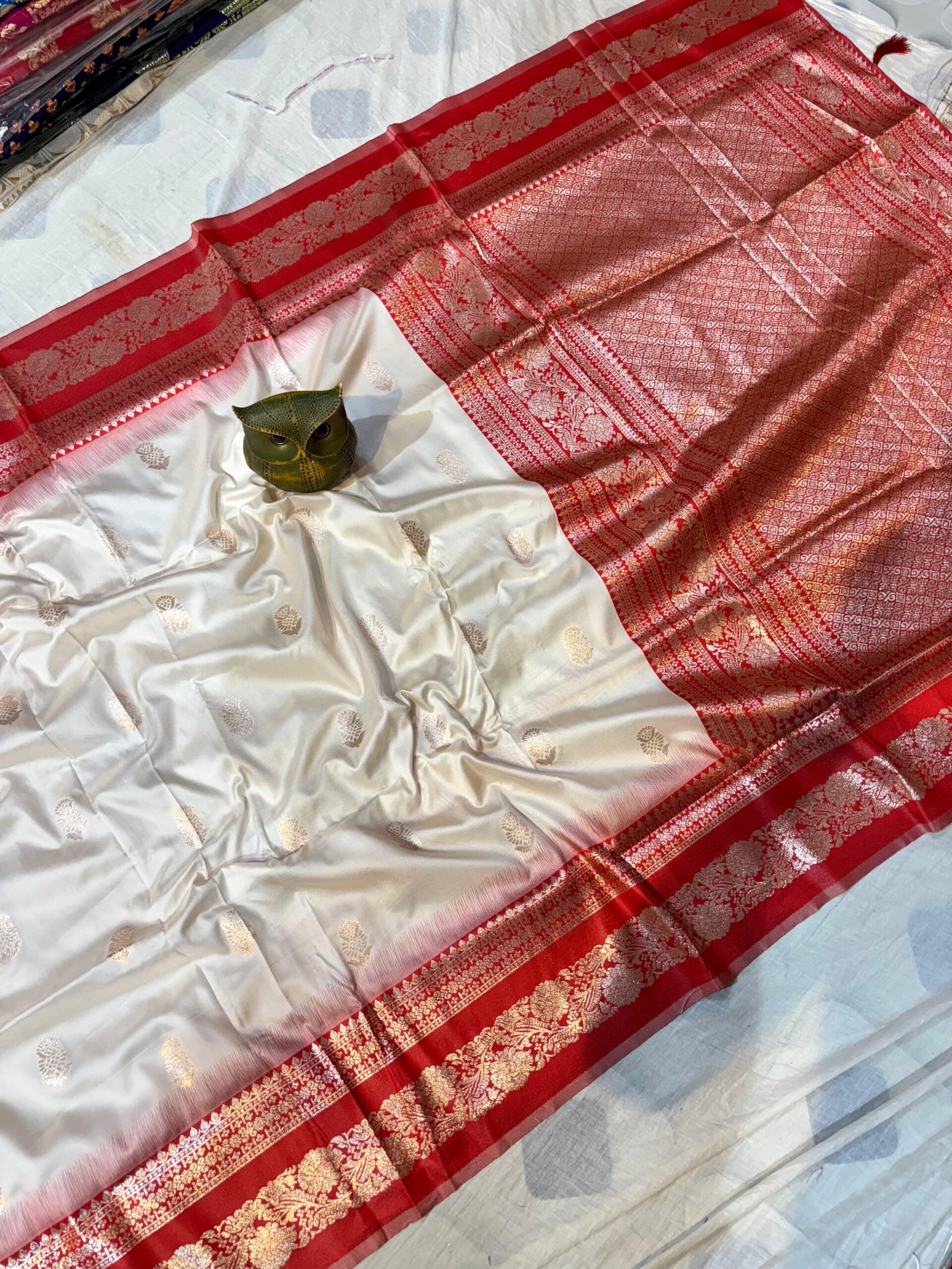 Handcrafted Mahabalipuram Silk Saree – (with Blouse Piece)