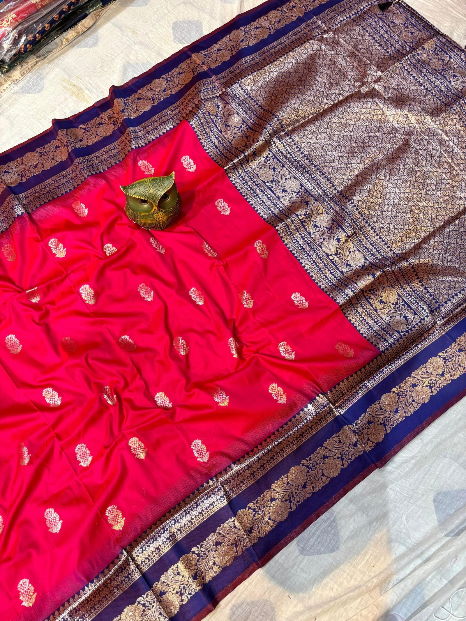 Handcrafted Mahabalipuram Silk Saree – (with Blouse Piece)
