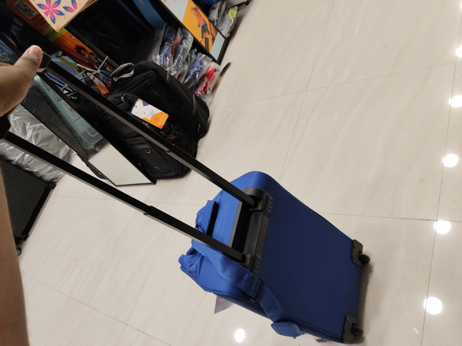 Kam zane wheel duffel 52 for Bags online India