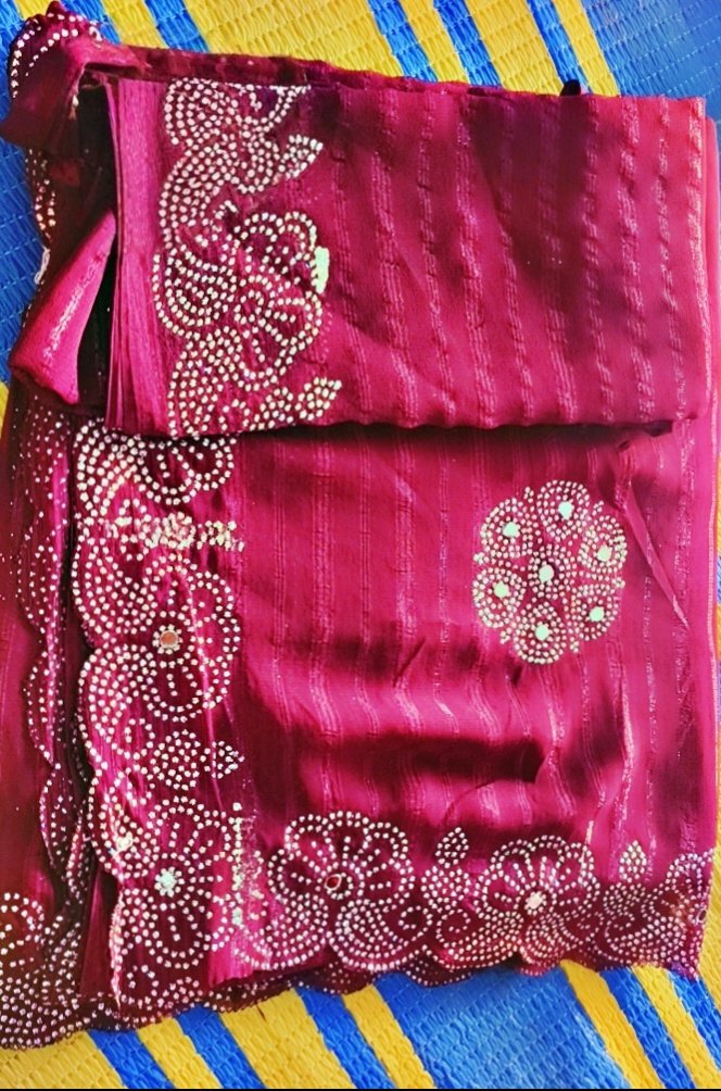 Elegant Maroon Bandhani Printed Saree with Blouse Piece for Ethnic Wear online India