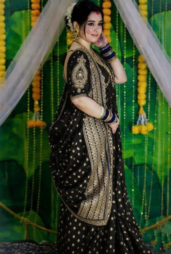 Traditional  Bridal Red Khadi Handcrafted Designer Saree with Gold Buti & Heavy Traditional Border for Ethnic Wear online India