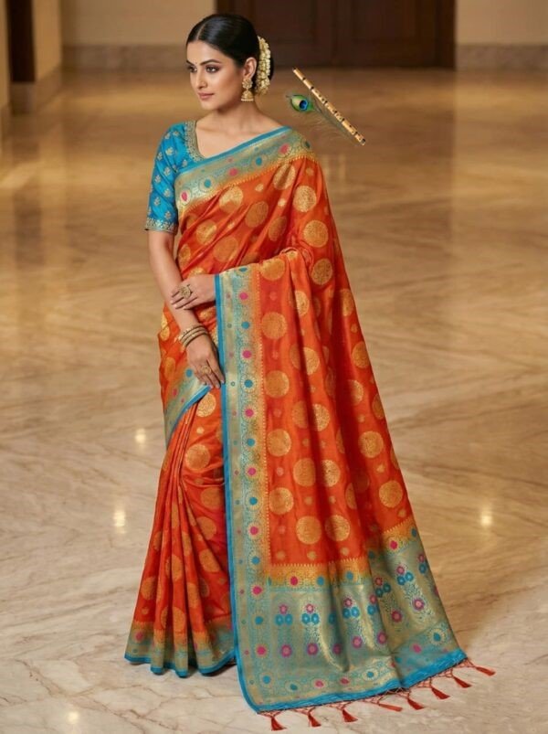Handcrafted Wedding & Festive Wear Elegant Cream Bangalore Dola Silk Saree with Pink Contrast Border & Golden Zari Butti –  with Blouse Piece for Ethnic Wear online India