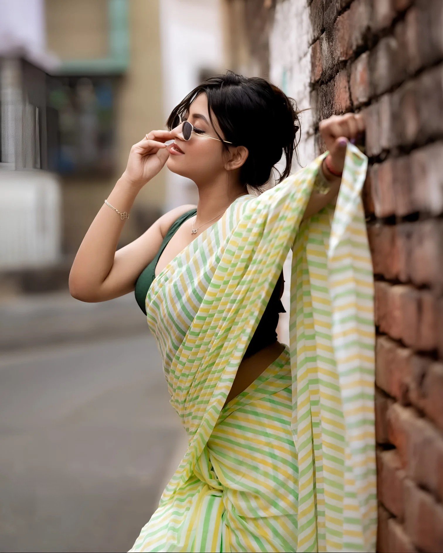 Striped Soft Cotton Saree with Blouse Piece for Ethnic Wear online India